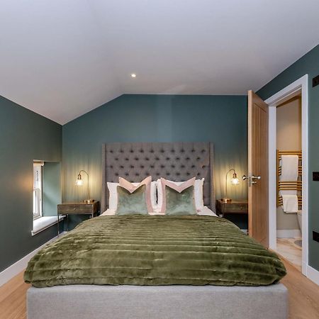 Dragon Suites - City Centre 2 Bed Luxury Mews House Edinburg Exteriör bild