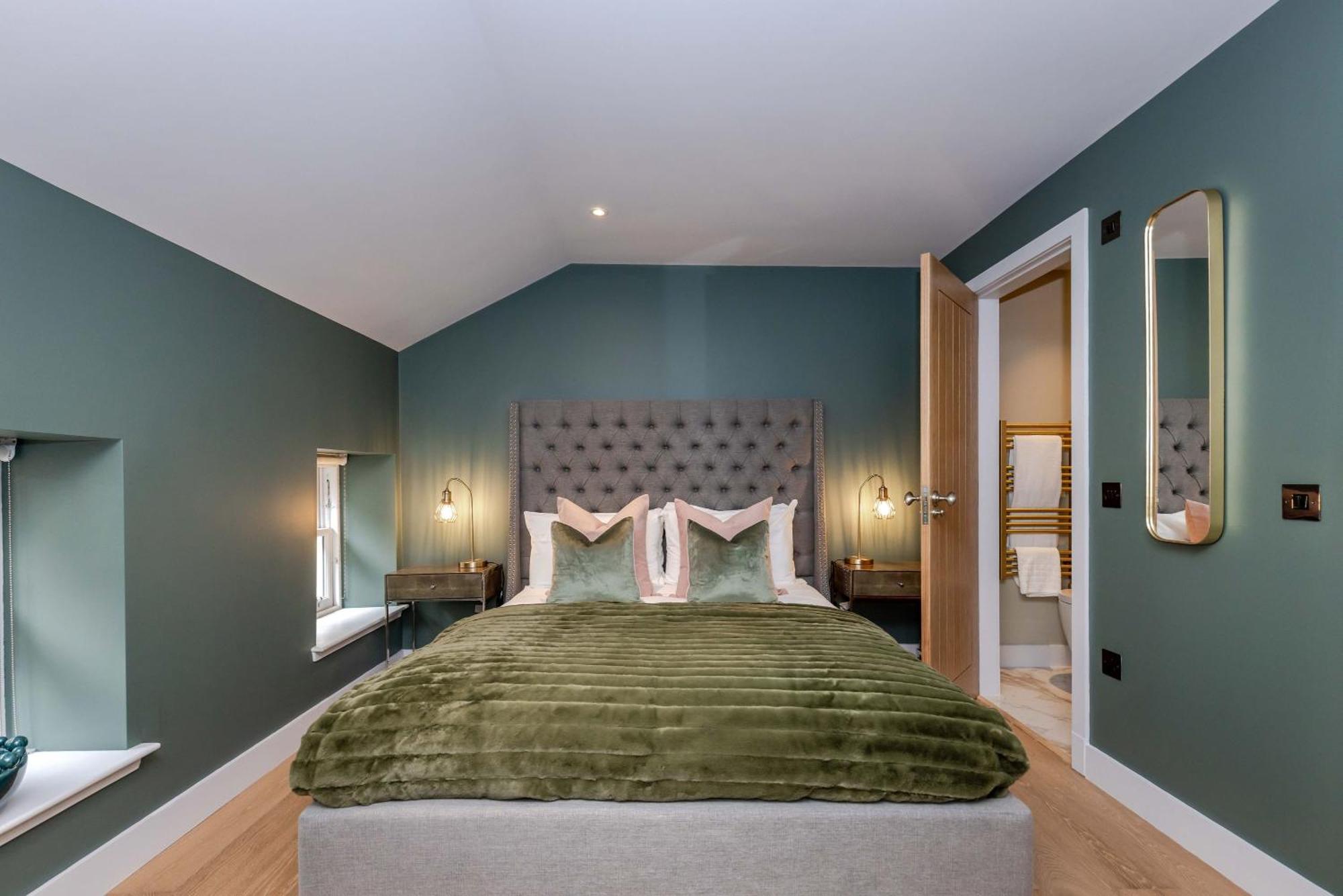 Dragon Suites - City Centre 2 Bed Luxury Mews House Edinburg Exteriör bild