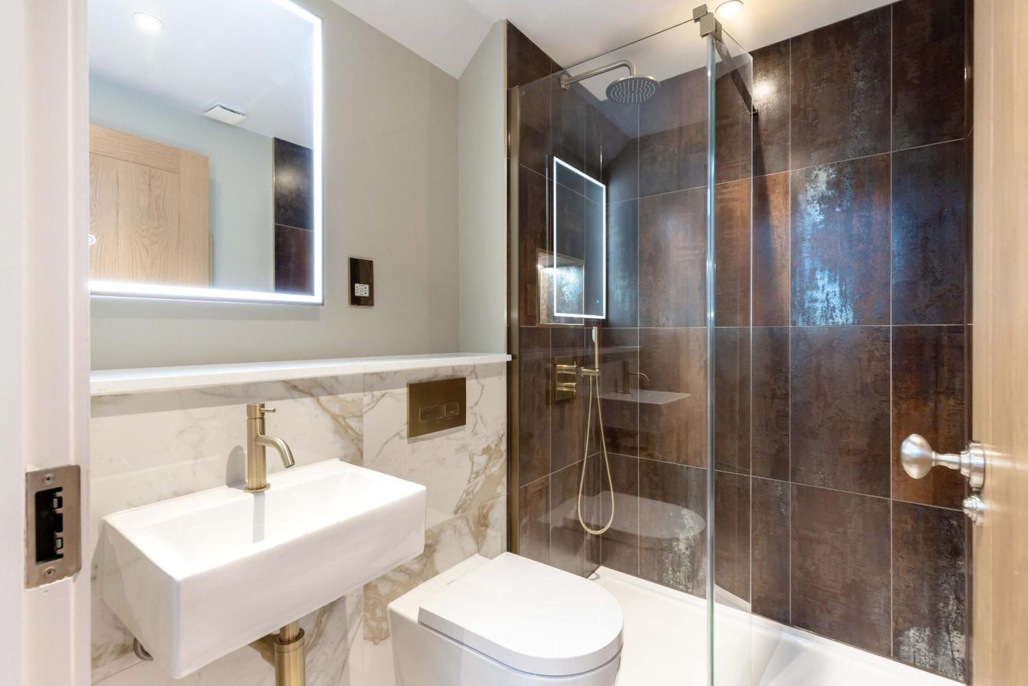 Dragon Suites - City Centre 2 Bed Luxury Mews House Edinburg Exteriör bild