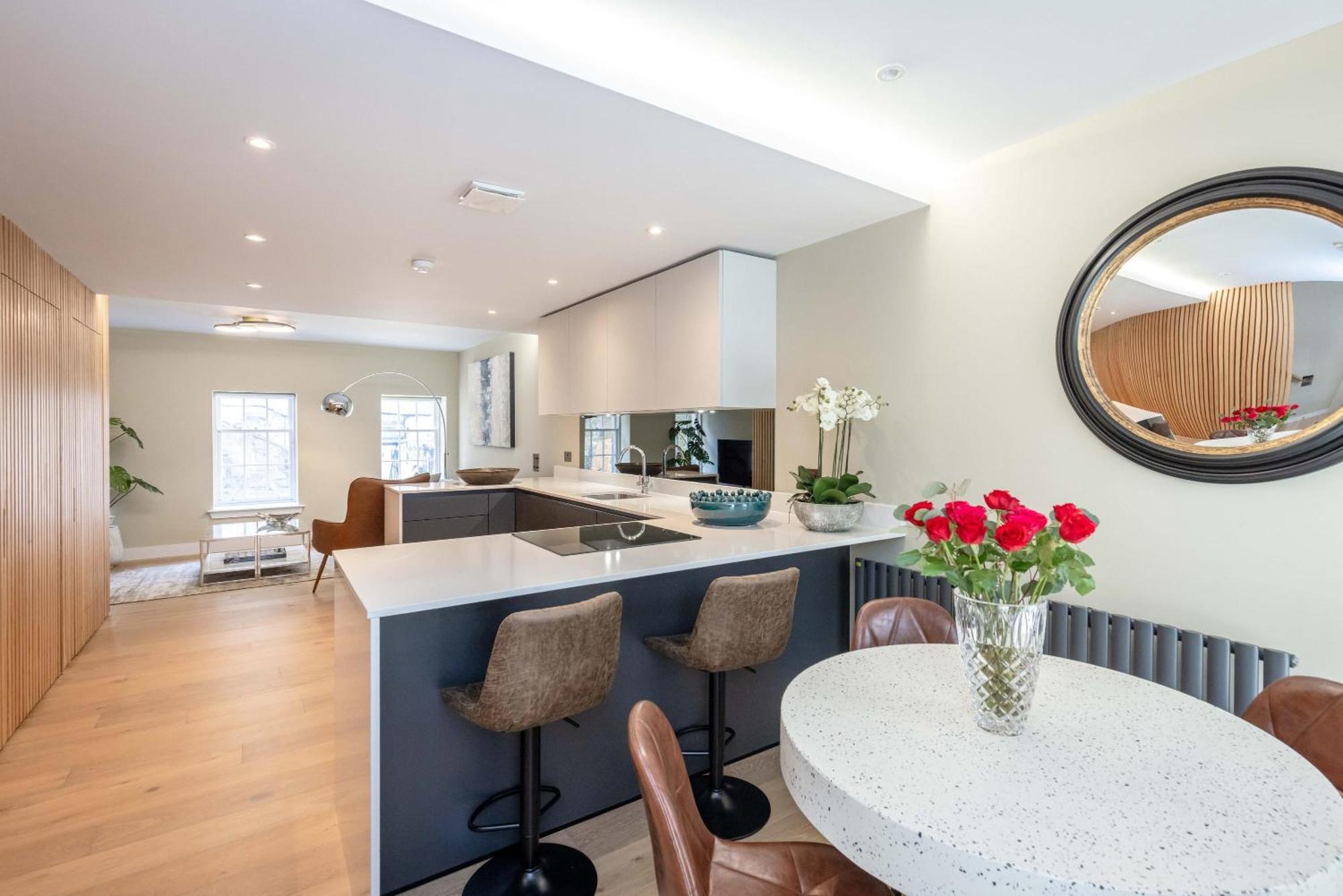Dragon Suites - City Centre 2 Bed Luxury Mews House Edinburg Exteriör bild