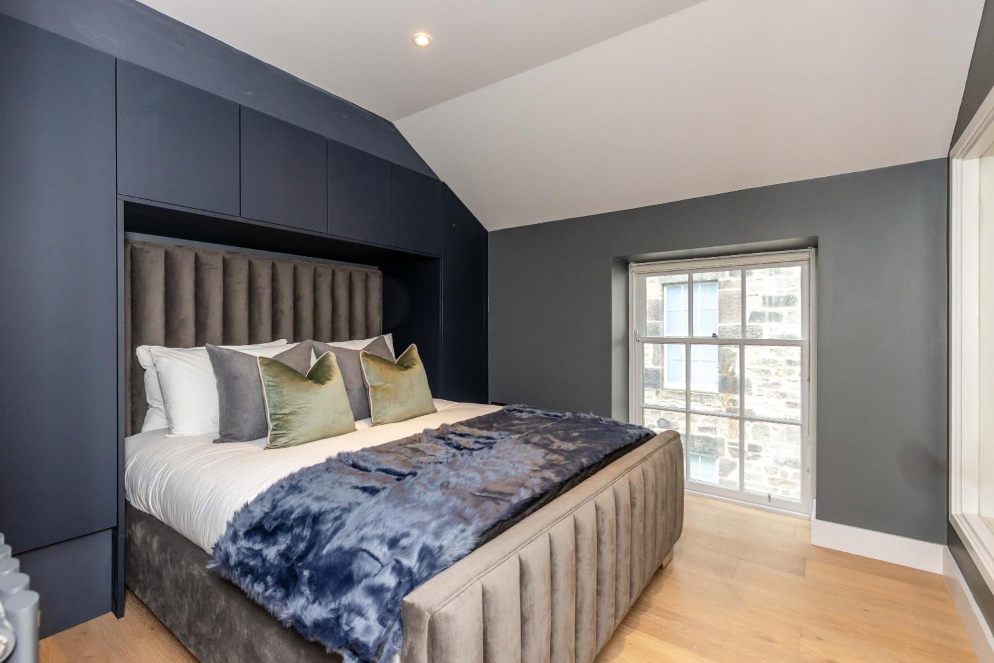 Dragon Suites - City Centre 2 Bed Luxury Mews House Edinburg Exteriör bild